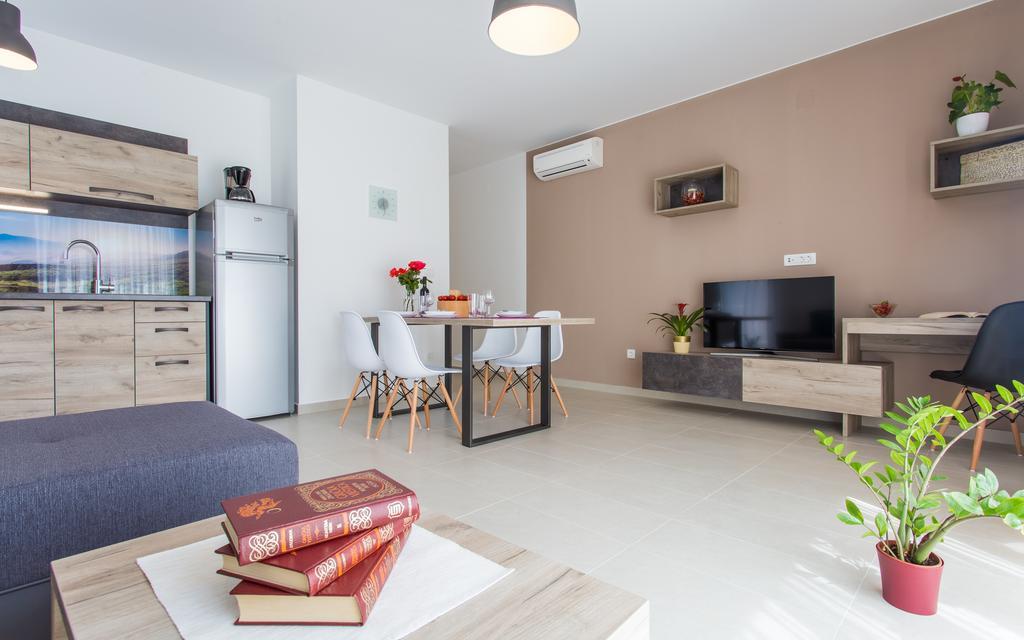 Apartments Viktorija Baška Extérieur photo