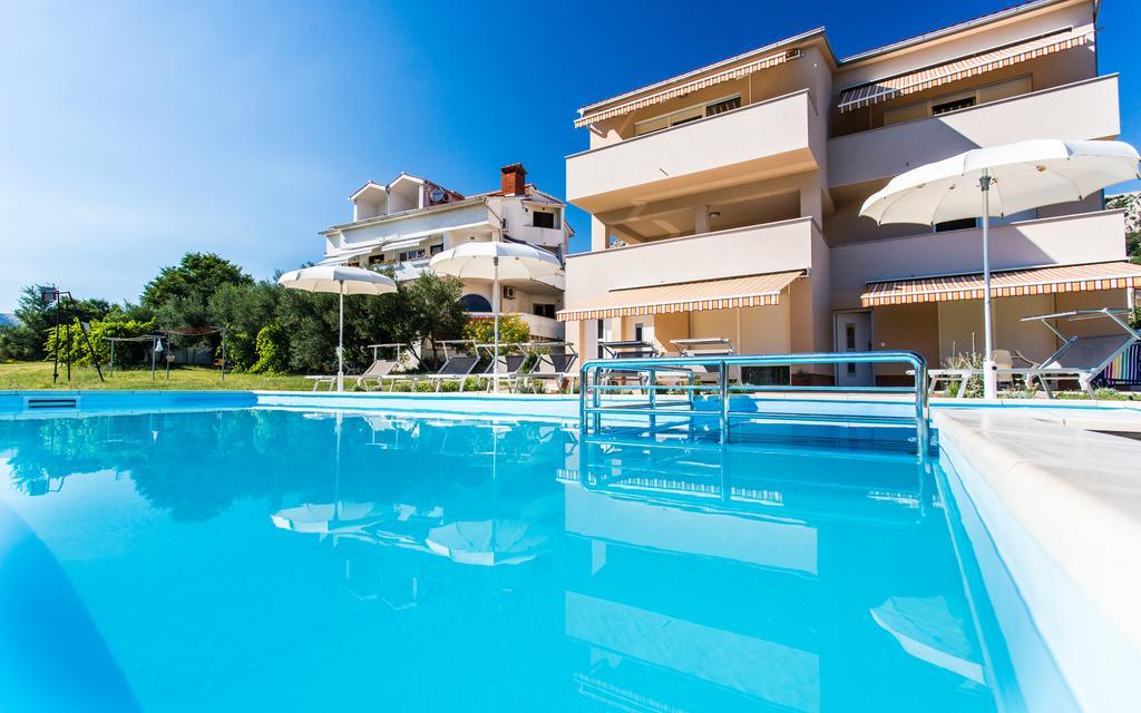 Apartments Viktorija Baška Extérieur photo